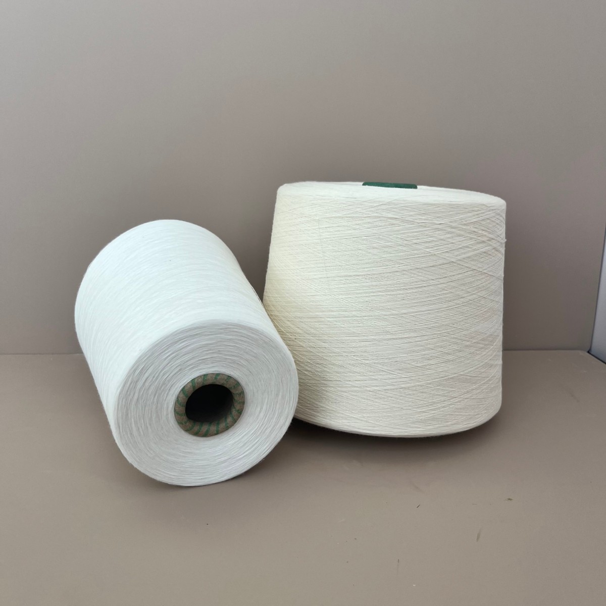 粘胶纱   环保粘胶纱 2405规格齐全 阻燃粘胶纱 三房巷 17667199207 涤粘纱