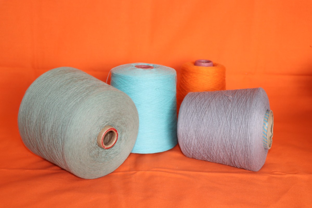 纯棉合股纱是什么意思？膨体腈纶包芯纱是什么？亚麻粘胶竹节纱2412WXL