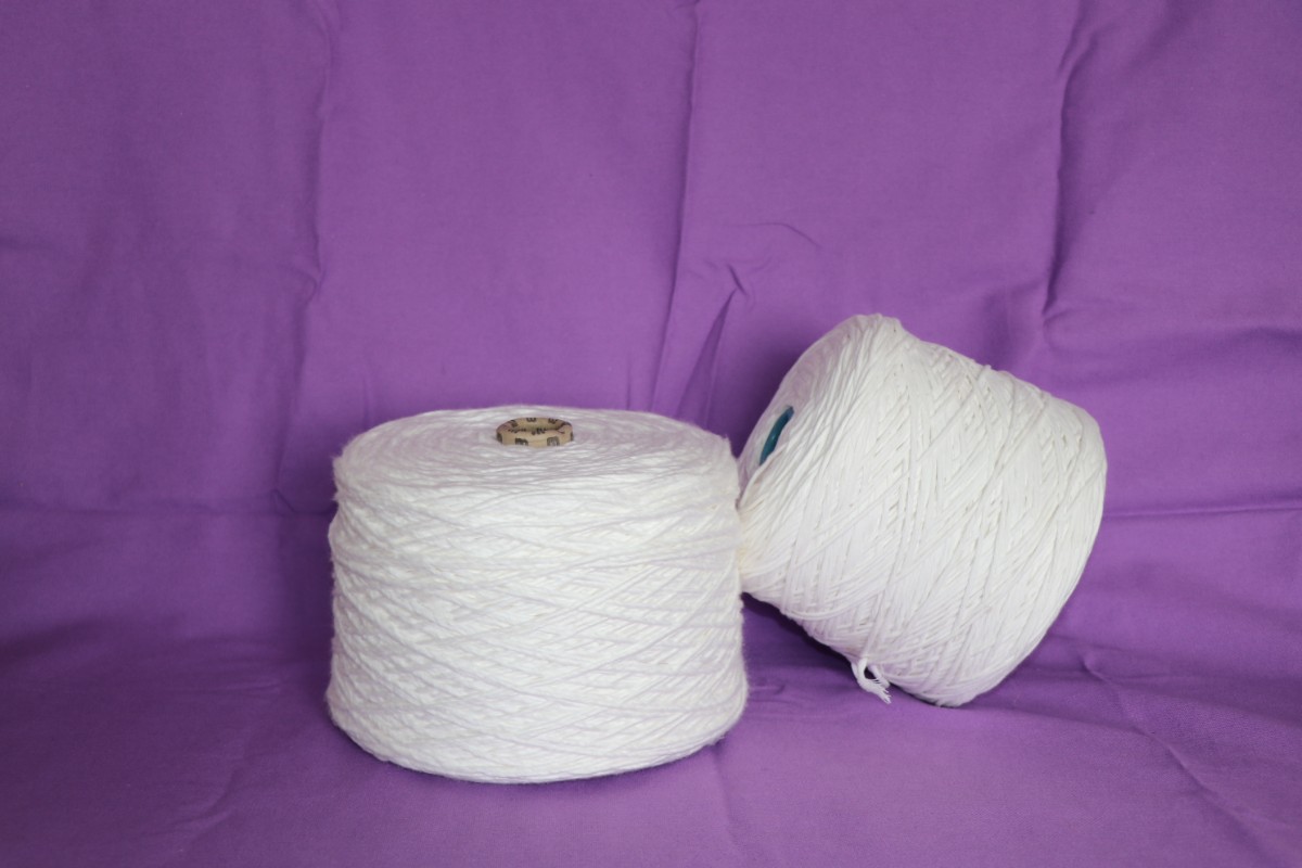 再生涤兰精天丝纱是什么？粘胶天丝色纺纱的特点？再生兰精天丝纱WXL2502